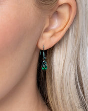 Load image into Gallery viewer, Fond Fashion - Green Necklace