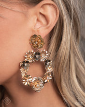 Load image into Gallery viewer, Graceful Garden - Gold Post Earrings