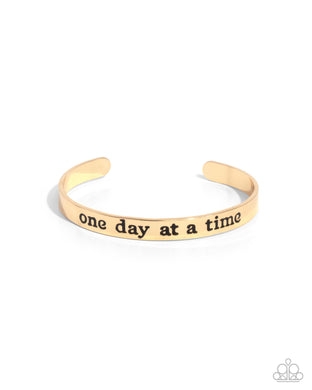 Day By Day Delight - Gold Bracelet