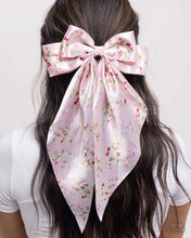 Load image into Gallery viewer, Fluttering Flowers - Pink Hair Clip