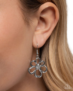 Beau Bouquet - Black Necklace