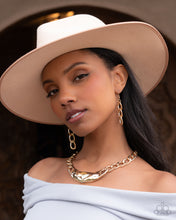 Load image into Gallery viewer, Peak of Pizzazz - Gold Necklace