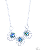 Load image into Gallery viewer, Teardrop Timeline - Green Necklace
