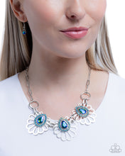 Load image into Gallery viewer, Teardrop Timeline - Green Necklace