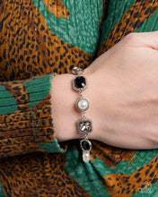Load image into Gallery viewer, Dumbfounding Dazzle - Black Bracelet