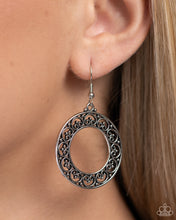 Load image into Gallery viewer, Vineyard Valentine - Silver Earrings