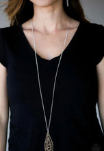 Load image into Gallery viewer, Tiki Tease - Black Necklace