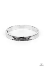 Load image into Gallery viewer, Radiant Edge - Black Bracelet