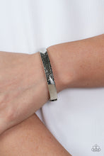 Load image into Gallery viewer, Radiant Edge - Black Bracelet