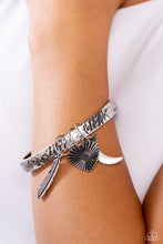 Load image into Gallery viewer, Free-Spirited Fantasy - Silver Bracelet