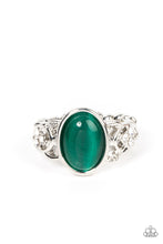 Load image into Gallery viewer, Crystals and Cats Eye - Green Ring