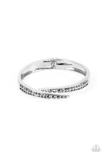 Load image into Gallery viewer, Sideswiping Shimmer - Silver Bracelet