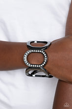 Load image into Gallery viewer, Opulent Ovals - Black Gunmetal Hinged Bracelet