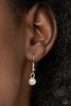 Load image into Gallery viewer, GRACE to the Top - White Necklace