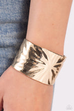 Load image into Gallery viewer, Ford Fusion - Gold Bracelet