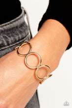 Load image into Gallery viewer, Socialite Sheen - Gold Bracelet