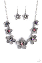 Load image into Gallery viewer, Free FLORAL - Pink Necklace