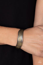 Load image into Gallery viewer, Wayward Waves - Brass Bracelet