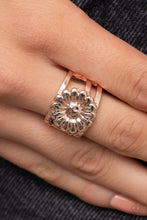 Load image into Gallery viewer, Roadside Daisies - Rose Gold Ring
