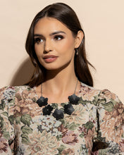 Load image into Gallery viewer, Balance of FLOWER - Black Necklace