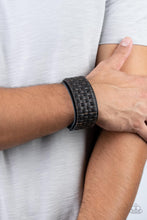 Load image into Gallery viewer, Urban Expansion - Black Bracelet