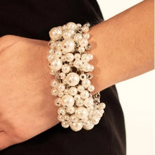 Load image into Gallery viewer, Fashion Rate Fashionista - 2018 Zi Collection Bracelet