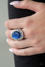 Load image into Gallery viewer, Queen Scene - Blue Ring