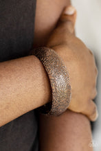 Load image into Gallery viewer, Garden Villa - Copper Bangle Bracelet