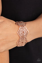 Load image into Gallery viewer, Baroque Bouquet - Rose Gold Bracelet