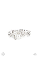 Load image into Gallery viewer, Avant-Vintage - White Ring