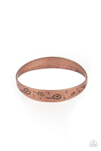 Load image into Gallery viewer, Dandelion Dreamland - Copper Bangle Bracelet