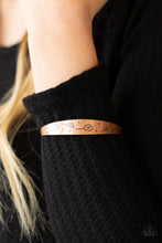 Load image into Gallery viewer, Dandelion Dreamland - Copper Bangle Bracelet