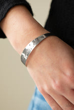 Load image into Gallery viewer, Dandelion Dreamland - Silver Bracelet