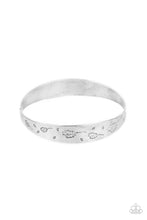 Load image into Gallery viewer, Dandelion Dreamland - Silver Bracelet