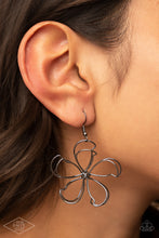 Load image into Gallery viewer, Miss Daisy - Black Gunmetal Earrings