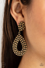 Load image into Gallery viewer, Pack In The Pizzazz - Brass Clip-On Earrings