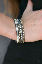 Load image into Gallery viewer, Hot GLAM! - Green Bracelet