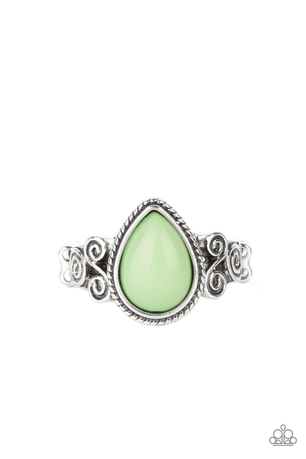 Dreamy Droplets - Green Dainty Ring