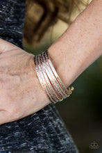 Load image into Gallery viewer, River Dance - Gold Bracelet