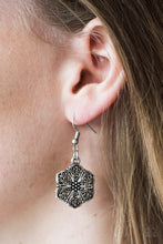 Load image into Gallery viewer, Floral Fluorescence - Silver Necklace