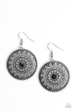Load image into Gallery viewer, Garden Flower - Black Earrings
