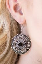 Load image into Gallery viewer, Garden Flower - Black Earrings