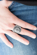 Load image into Gallery viewer, Country Groves - Silver Ring