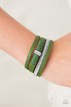Load image into Gallery viewer, Glamor-azzi - Green Bracelet