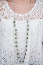 Load image into Gallery viewer, Wolf Creek - Green Necklace