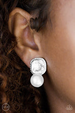 Load image into Gallery viewer, Gatsby Gleam - White Earrings