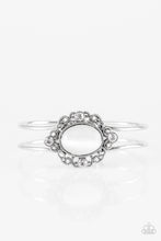 Load image into Gallery viewer, Very Victorian - White Bracelet