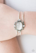 Load image into Gallery viewer, Very Victorian - White Bracelet