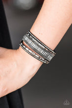 Load image into Gallery viewer, Spectacular Shimmer - Black Bracelet