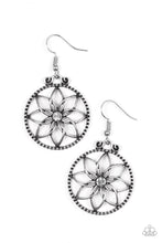 Load image into Gallery viewer, Bloom Bloom - White Earrings